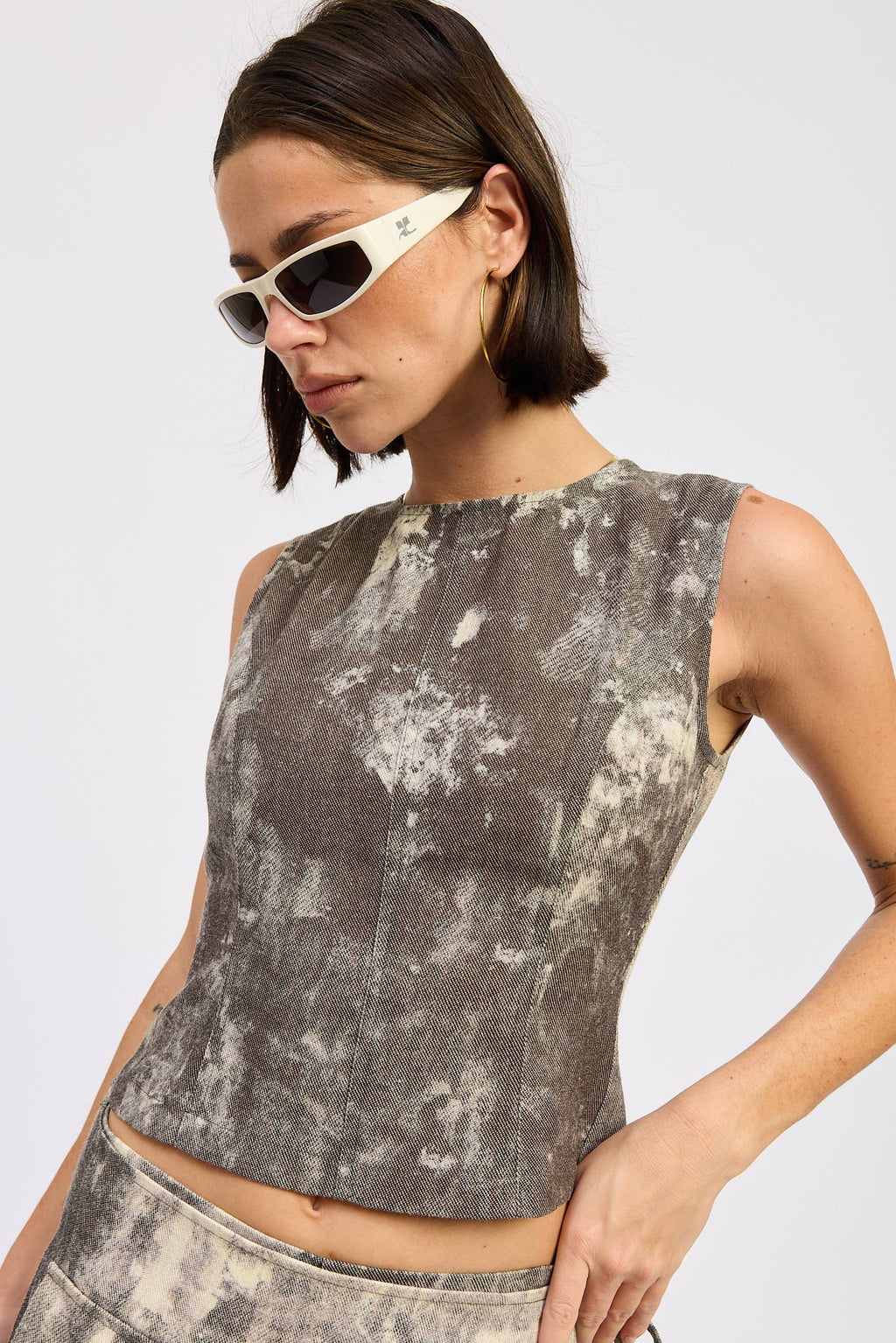DENIM TANK TOP OPEN BACK TIE